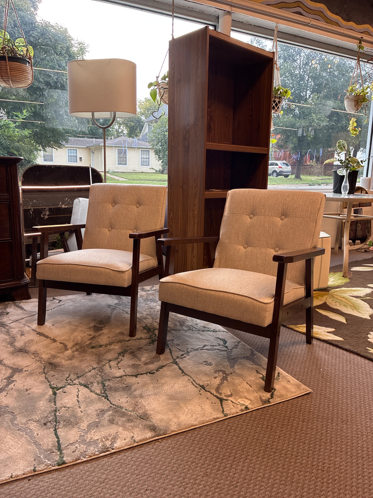 Set of 2 Mid Century Modern Accent Chairs