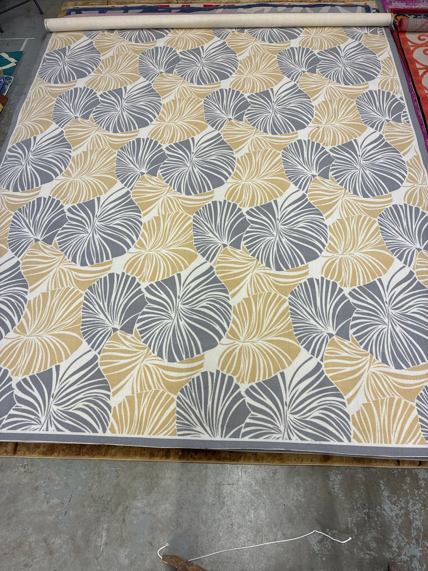 10 x 13 Area Rug Waverly Leaf Gray Yellow | ID