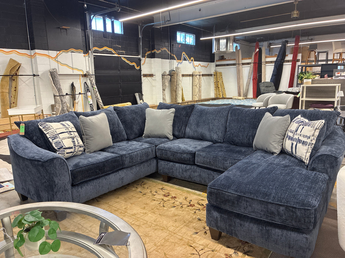Captivate Lapis Sectional in Navy w/ Reversable Chaise