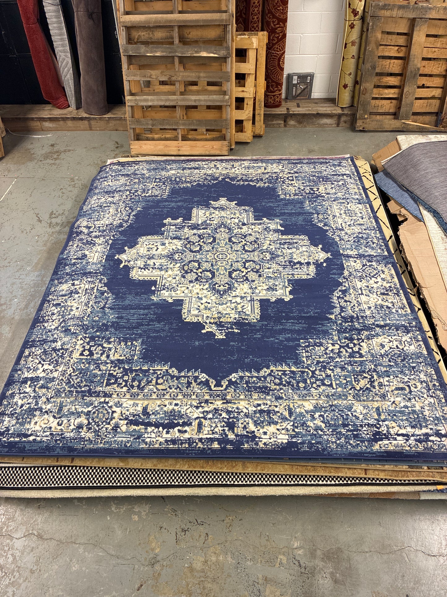 8 x 10 Grafix Navy Área Rug