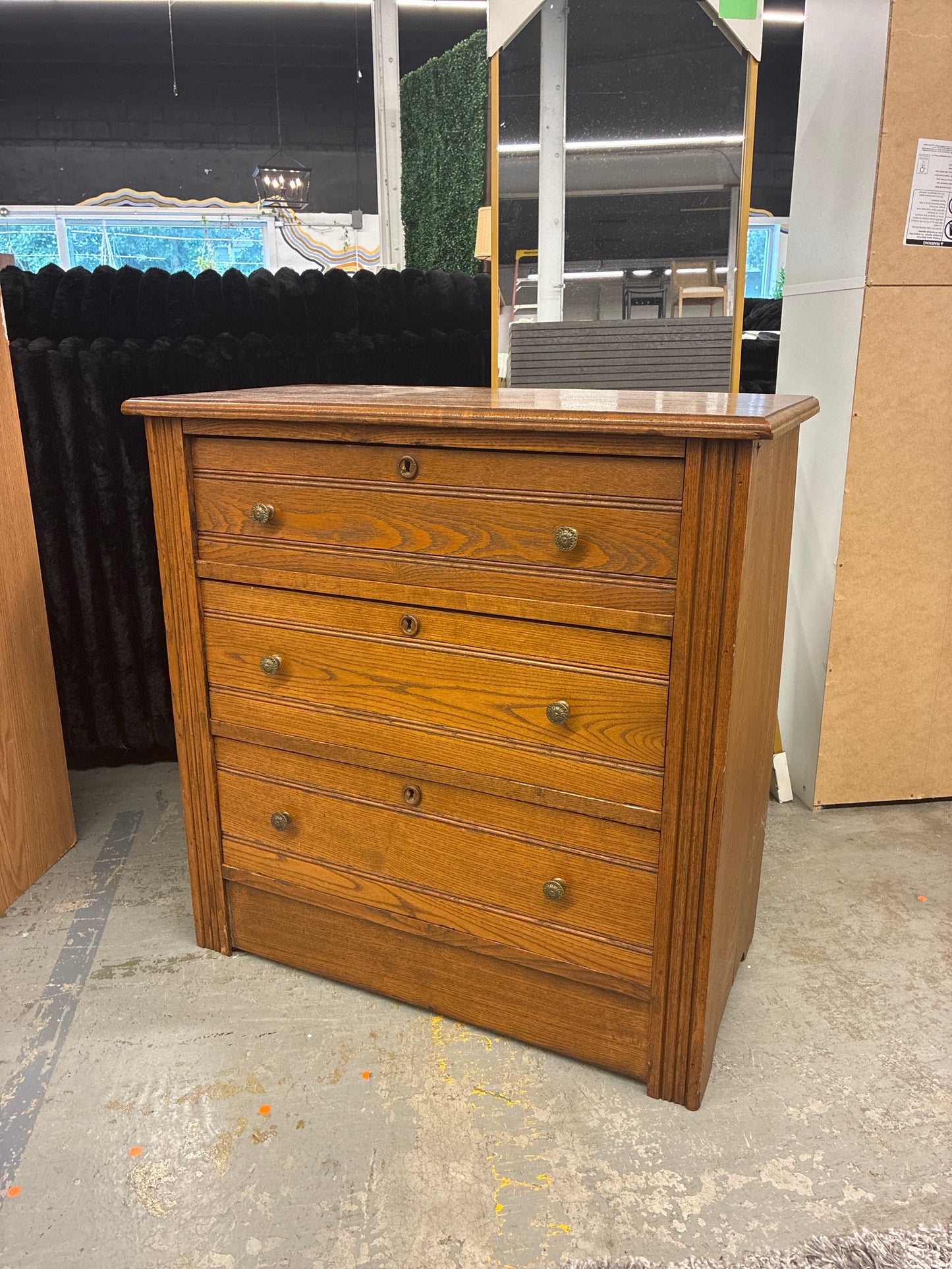 Antique Victorian 3 Drawer Chest *donated