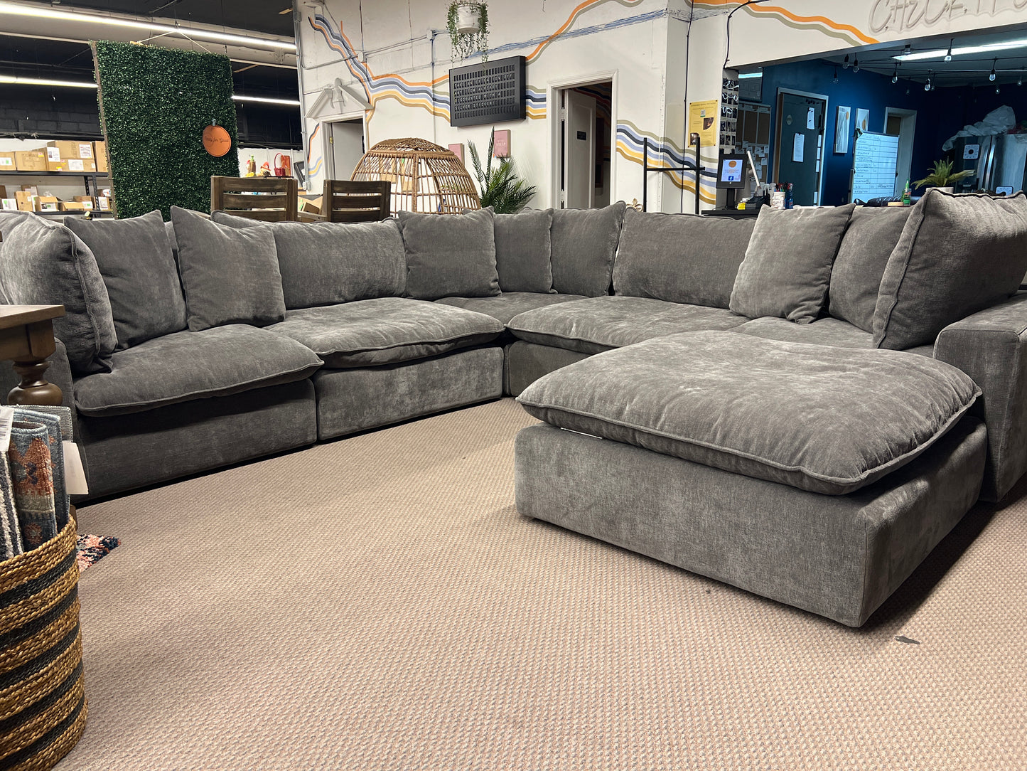 SEREEN MODULAR SECTIONAL GRAY Retail: $2399