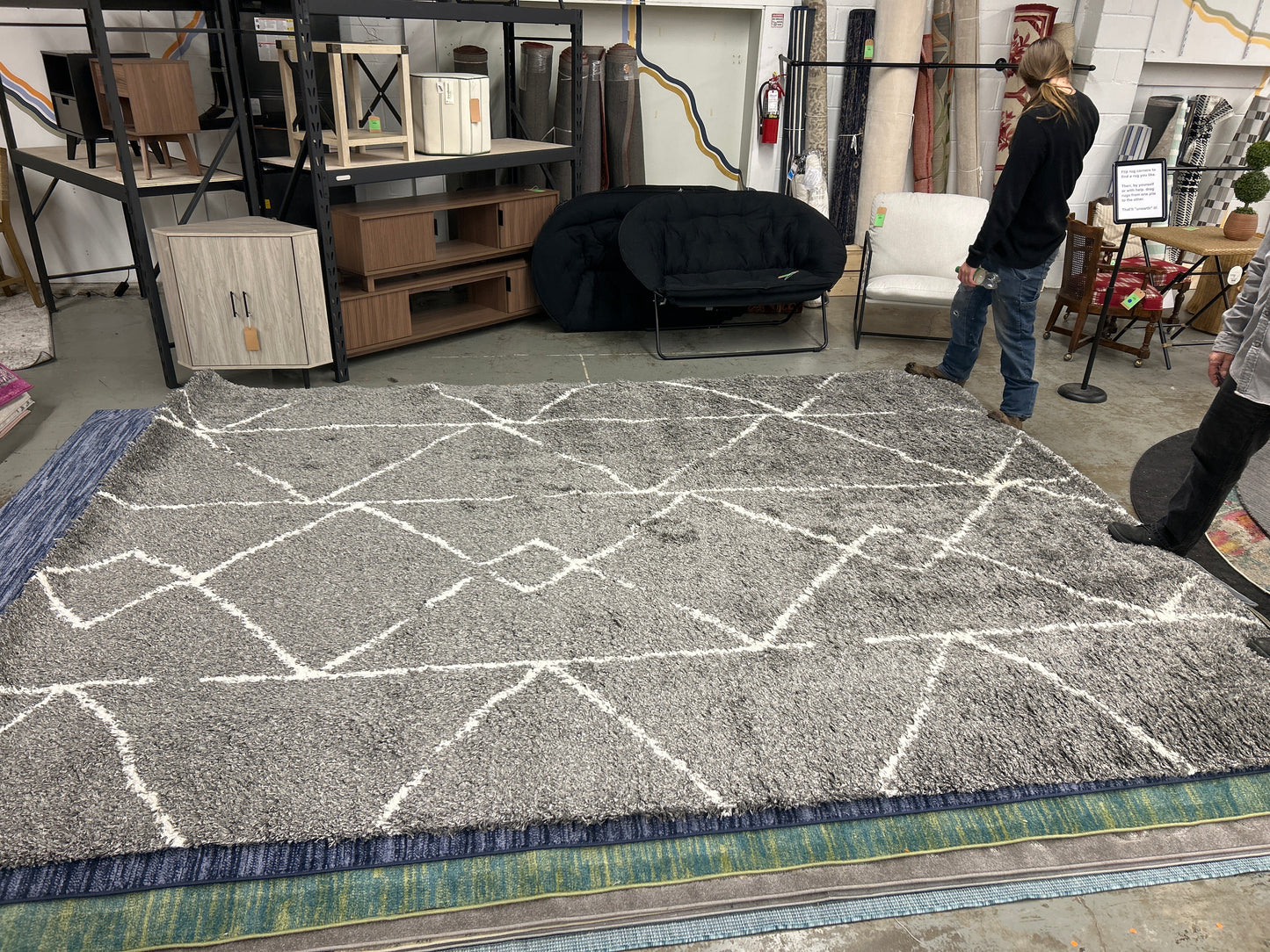 9 x 12 “five shoes shag rug”