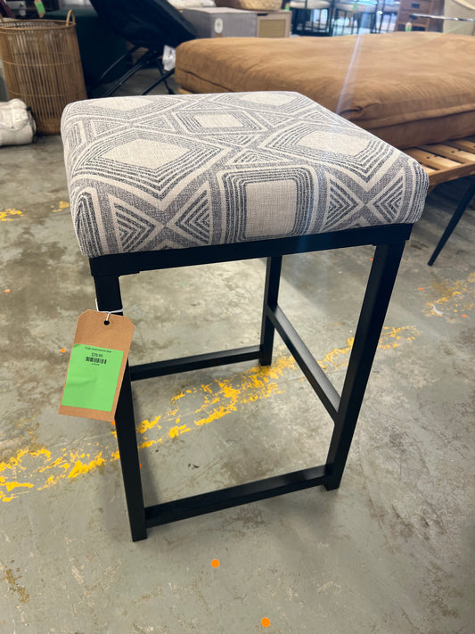Single Accent Counter Stool
