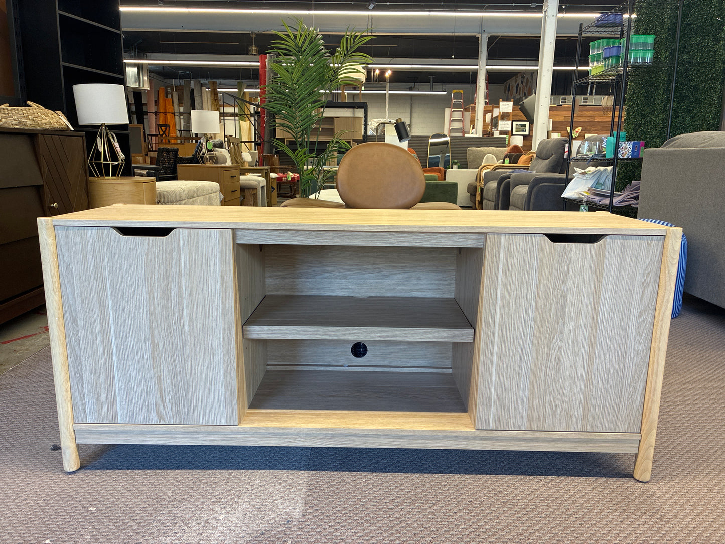 Gil Console Table in Natural