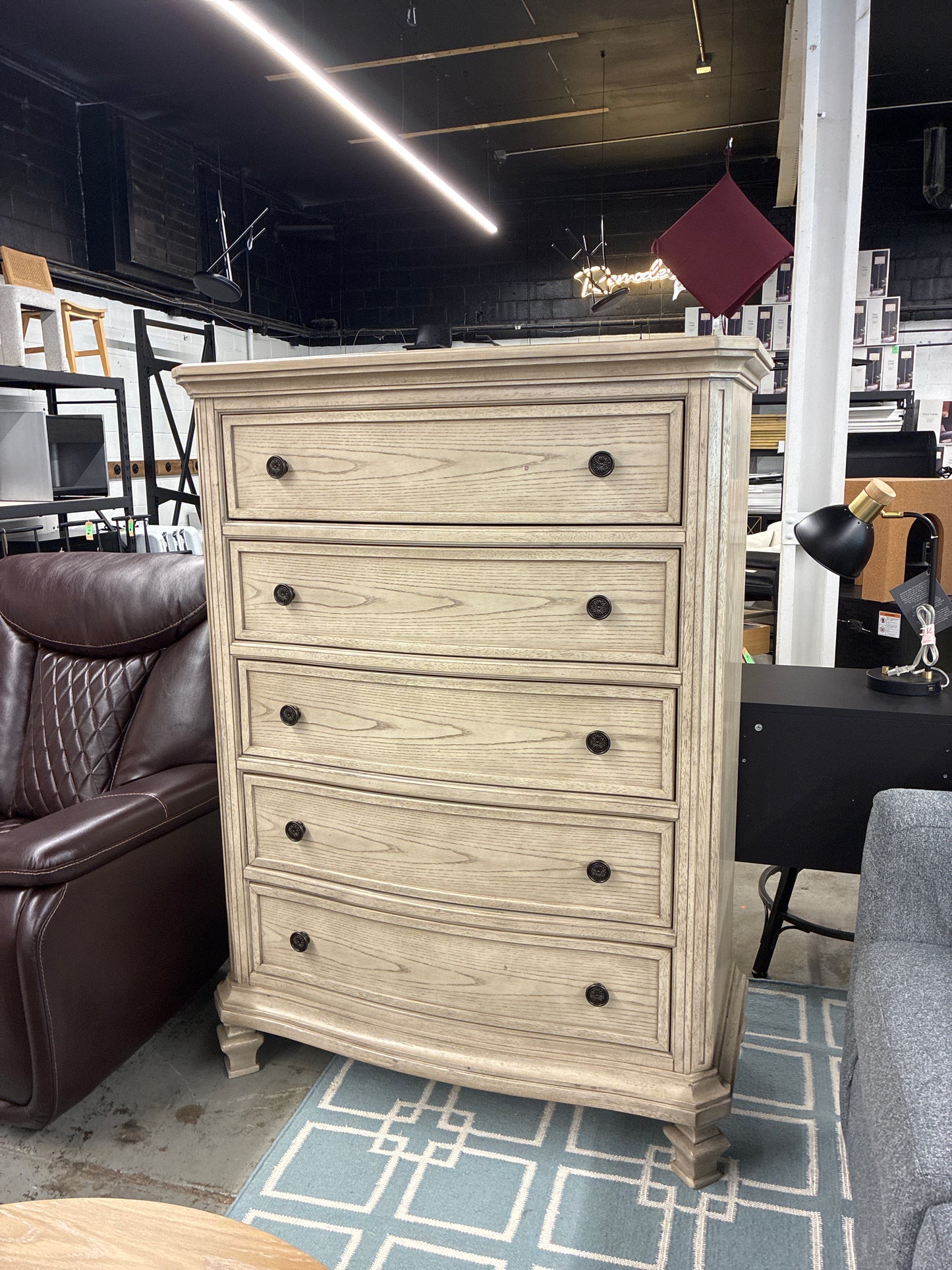 Demarlos Chest of Drawers *donated