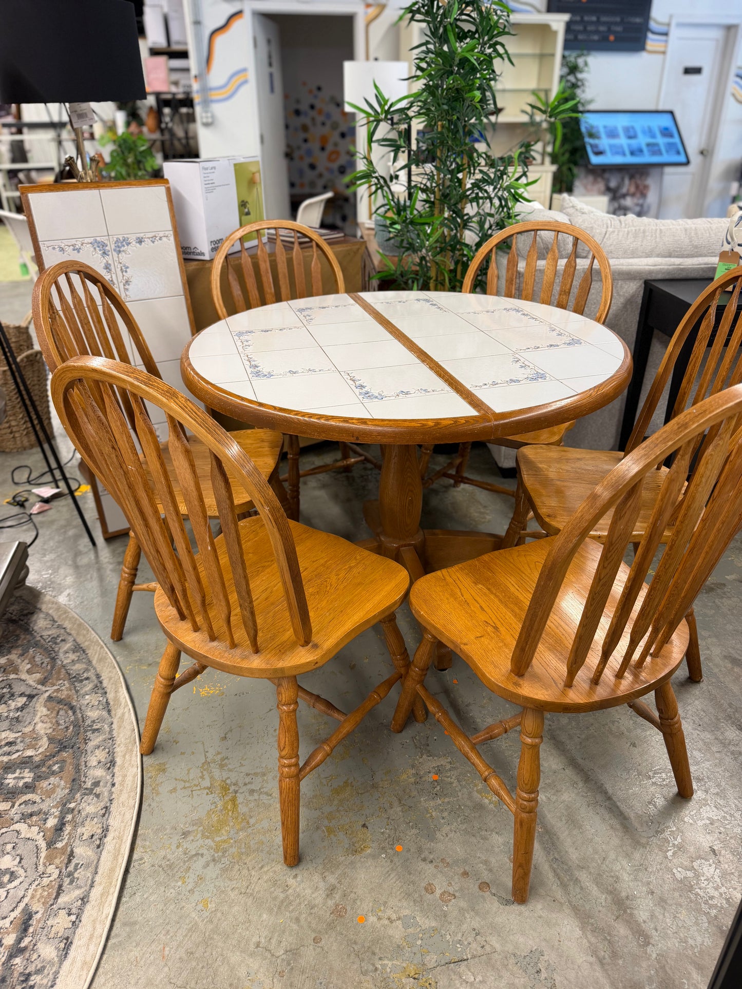 Tile Top Wood Table and 6 Chairs with Leaf *donated