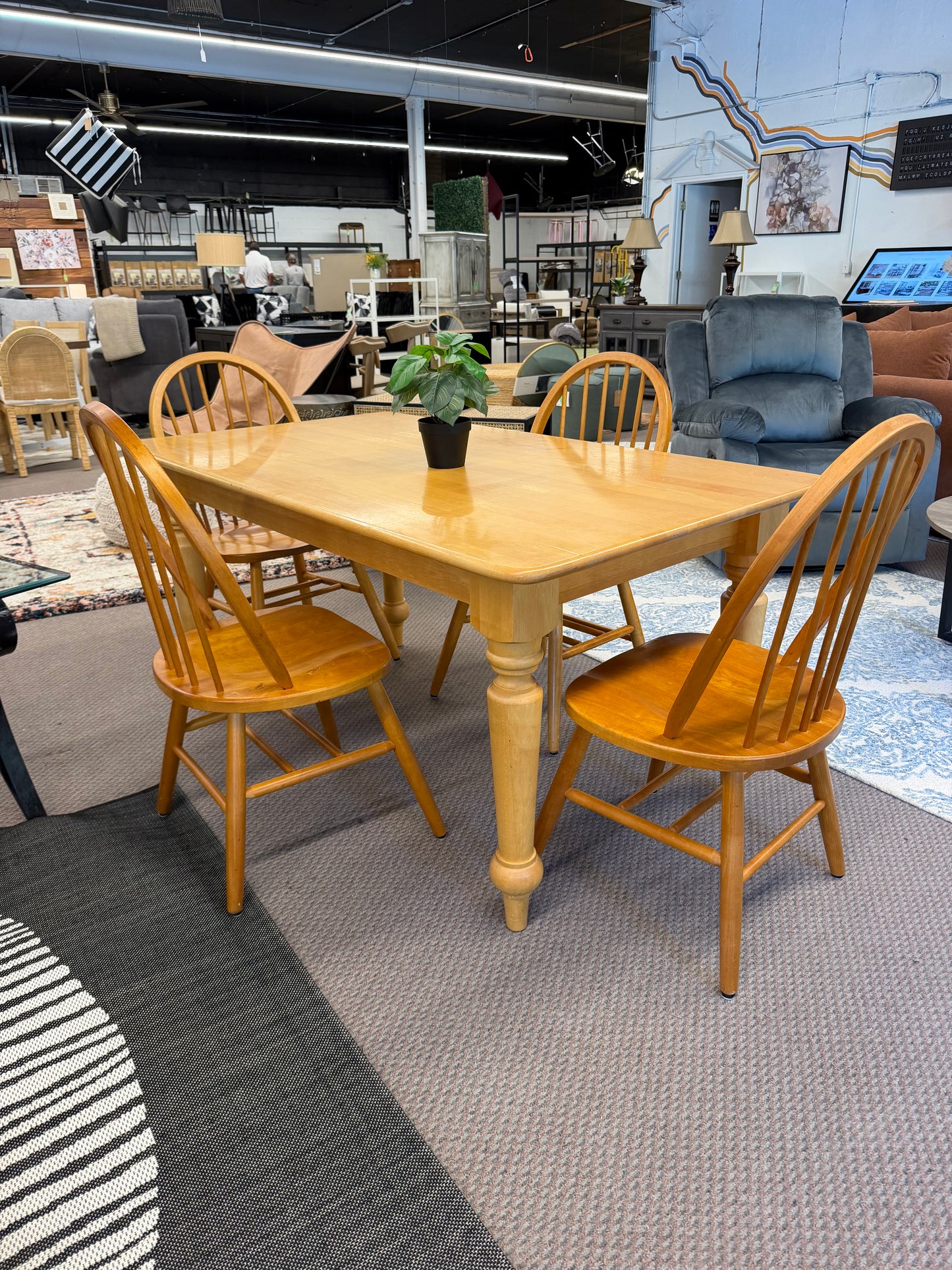 Oak Table and 4 Chairs *donated