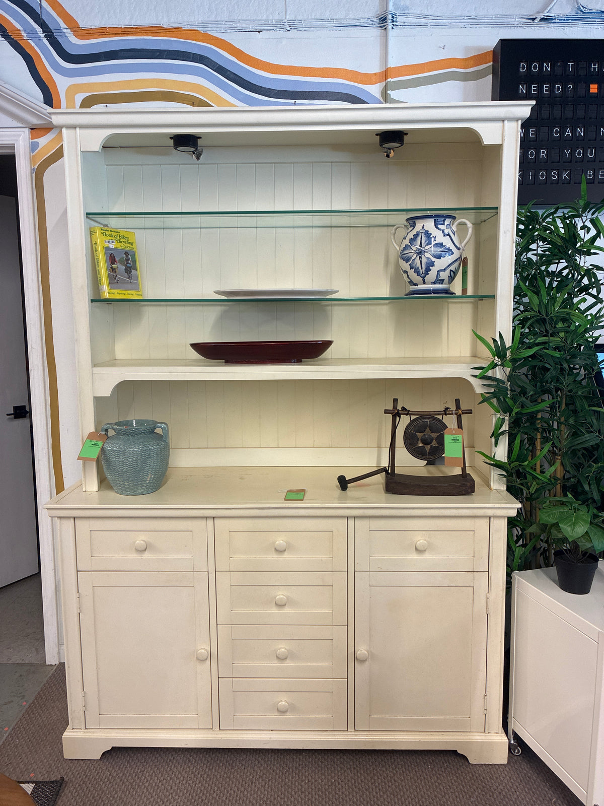 Bassett Lighted Hutch *donated