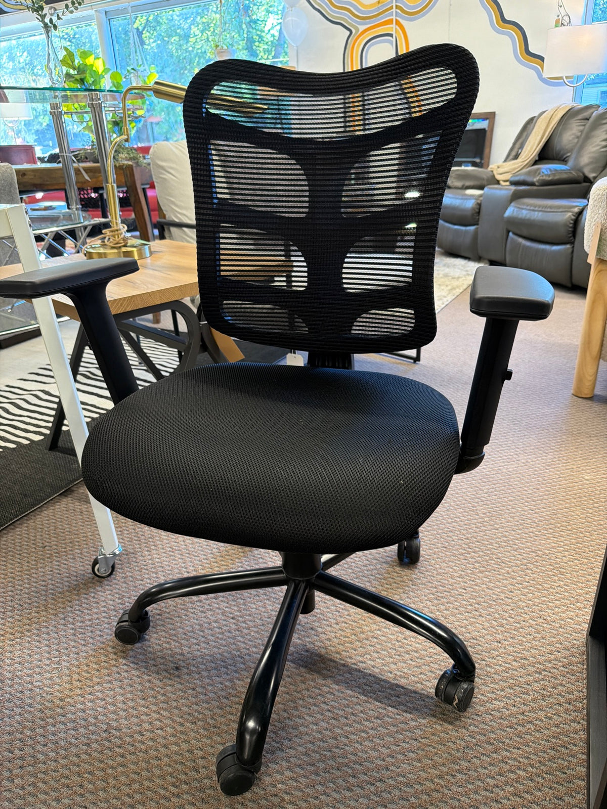 Adjustable Black Mesh Office Chair *donated