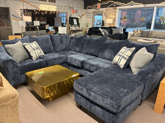 Captivate Lapis Sectional in Navy | Reversable Chaise
