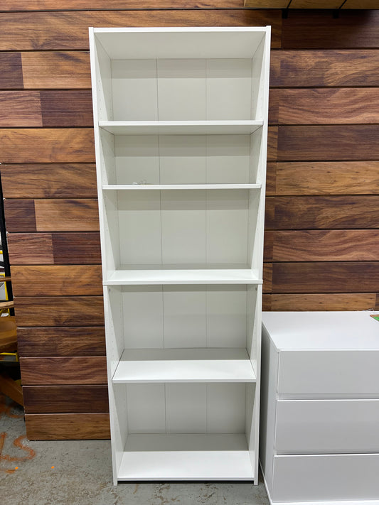5 Shelf Bookcase White - Room Essentials: Modern Style, Wood Composite, Open Shelving, 71.18" Tall Retail: $40