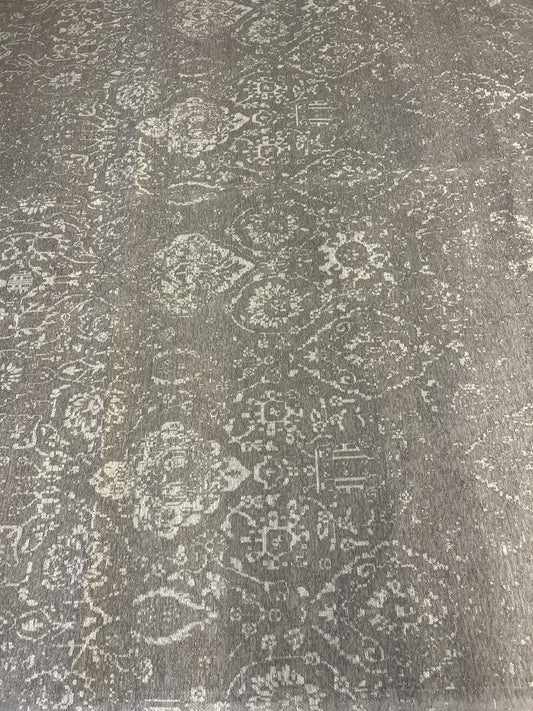 9 x 12 light grey rug