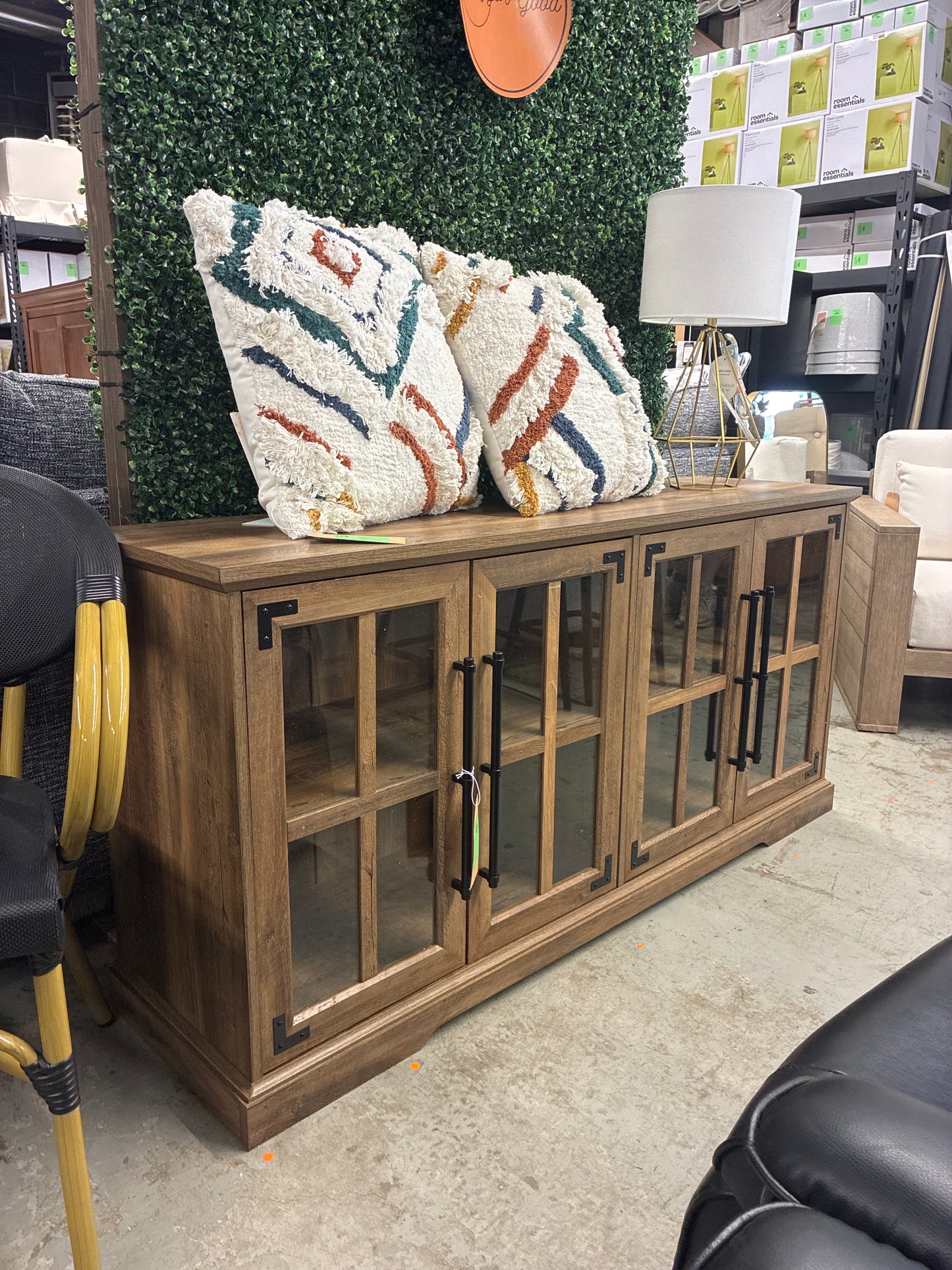 Abigail 58" Farmhouse 4 Door TV Stand - Rustic Oak