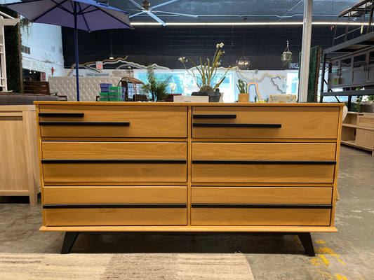 Walker Edison 6 Drawer Modern Dresser Retail: $425