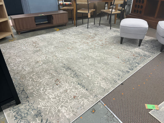7 x 10 Rug STAIN AS IS