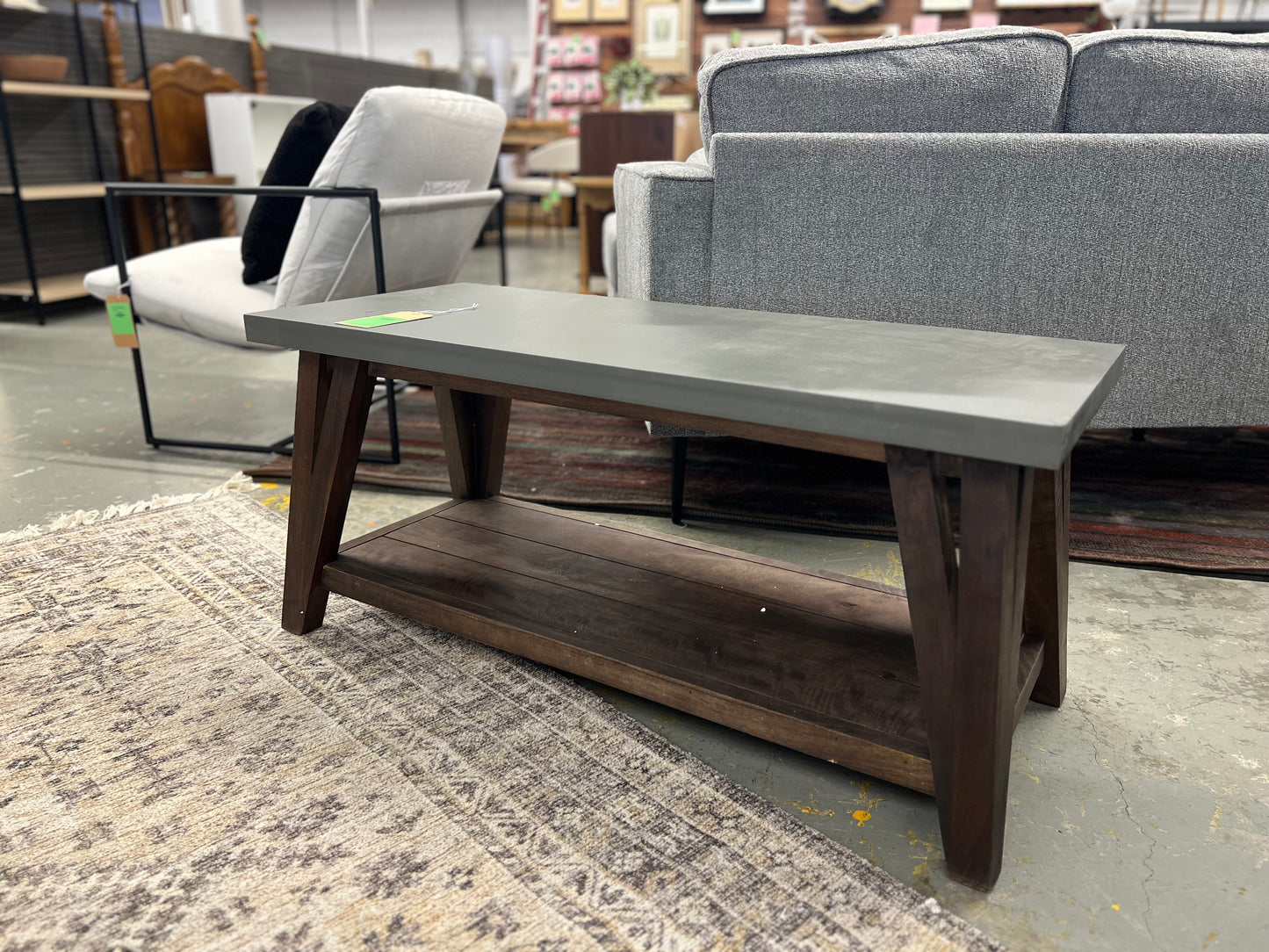 Entry Bench AS IS flaw on top