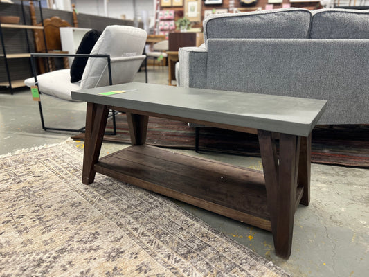 Entry Bench AS IS flaw on top