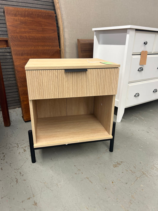 24" Reeded Wood 1 Drawer Nightstand - Coastal Oak | Retail Price: $129