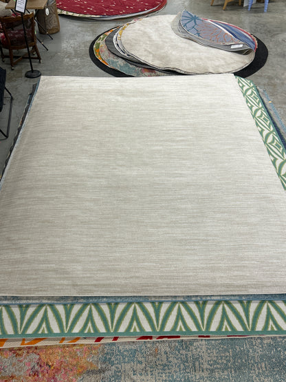 9 x 12 Ivory / Beige area rug, by Nourison