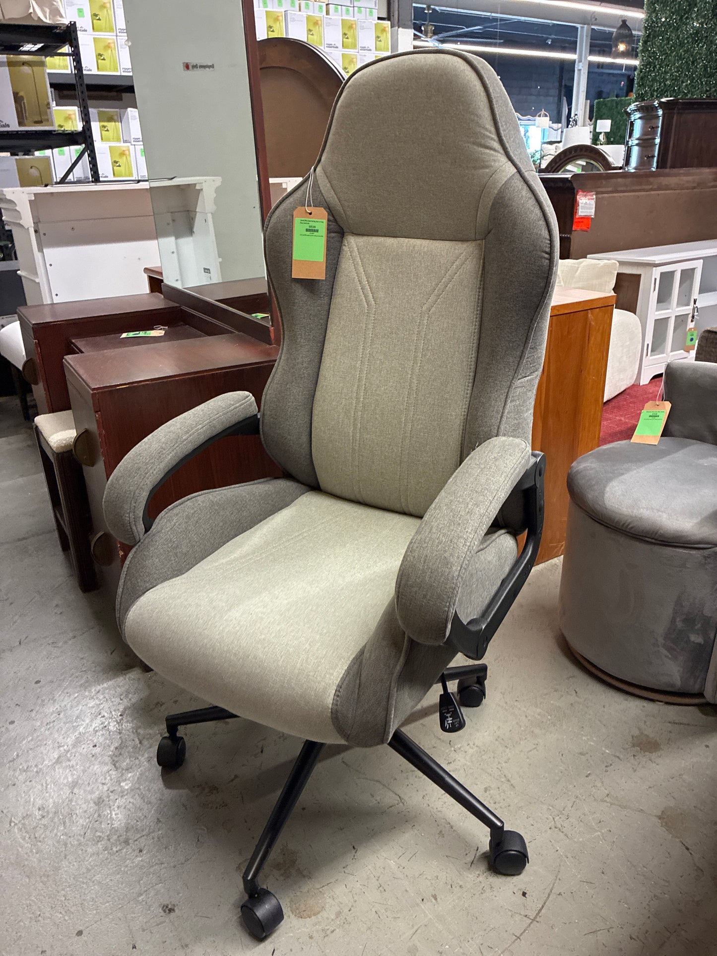Swivel Office Chair Gaming Chair in Gray - Room Essentials