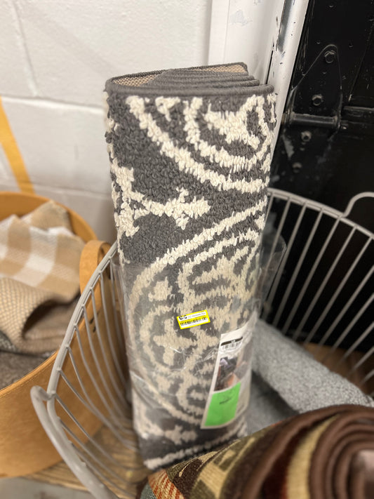 Washable  Medallion Tufted And Hooked Rug by Threshold in Gray | 2ft x 7ft | Retails for: $40.00