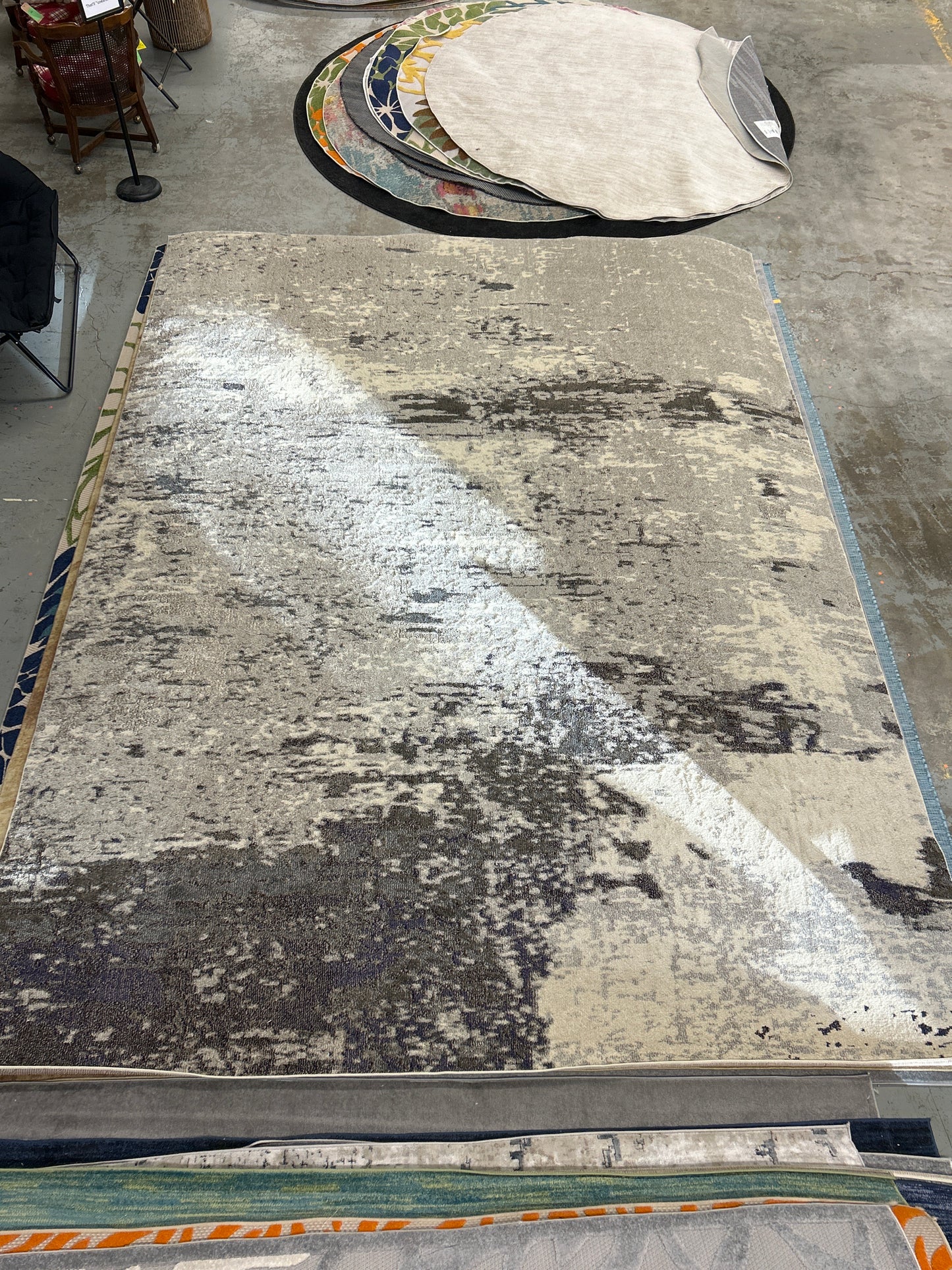 10 x 14 abstract winter camo area rug ￼