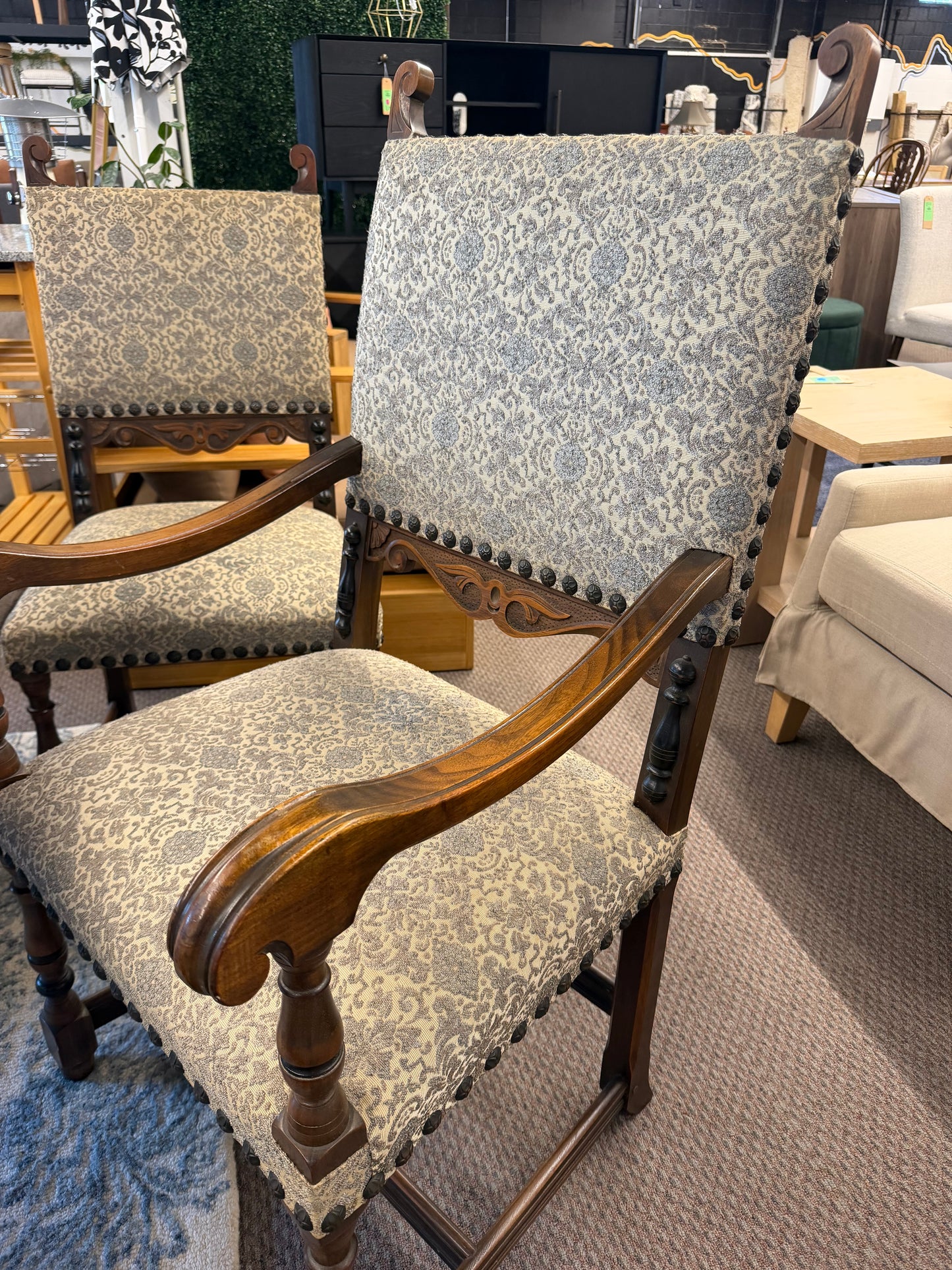 Stunning Kittinger Jacobean Extendable Antique Dining Set with 8 Upholstered Chairs Early 20th Century *donated