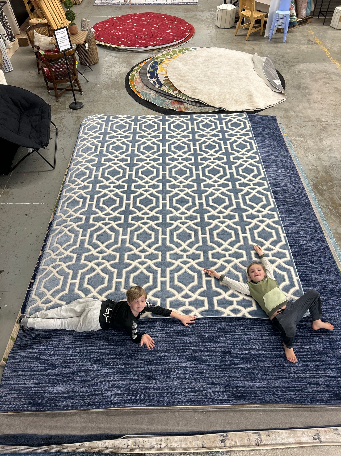 8’6” x 11’6” “the ocean maze” area rug