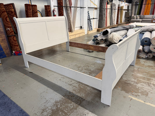 Queen Bedframe, Headboard, Footboard *donated