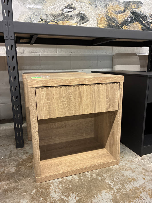 Sage Set Of 2 Light Oak Fluted Nightstands in Grey Wash