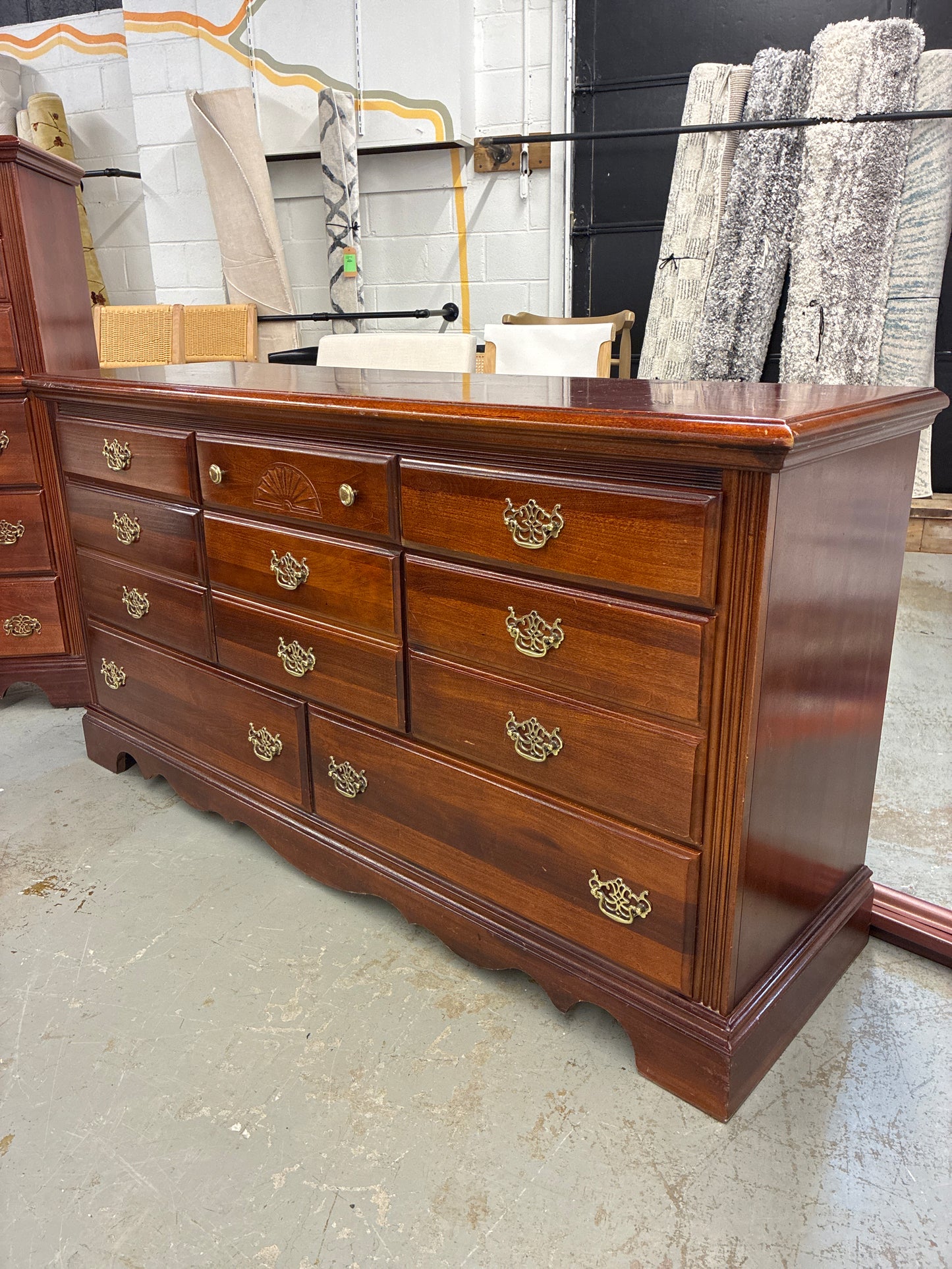 8 Drawer Traditional Dresser by Vaughan *donated