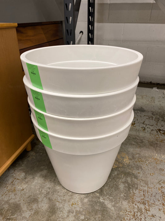Classic Composite Indoor Outdoor Planter Pot 15.875"x15.875" Cream - Threshold | Retail Price: $30 | AS IS - minor scrapes