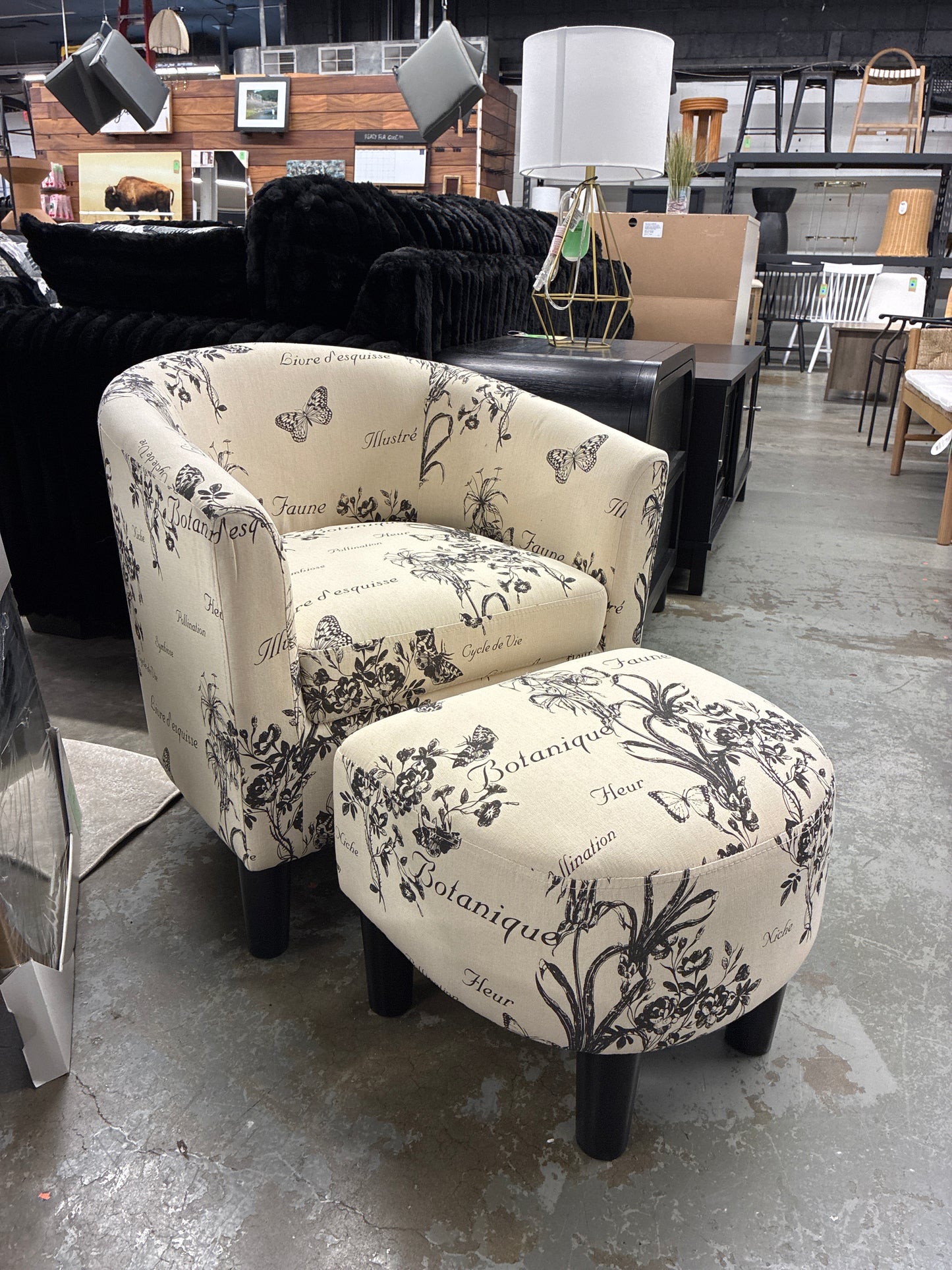 Modern Stylish Accent Barrel Chair with Ottoman