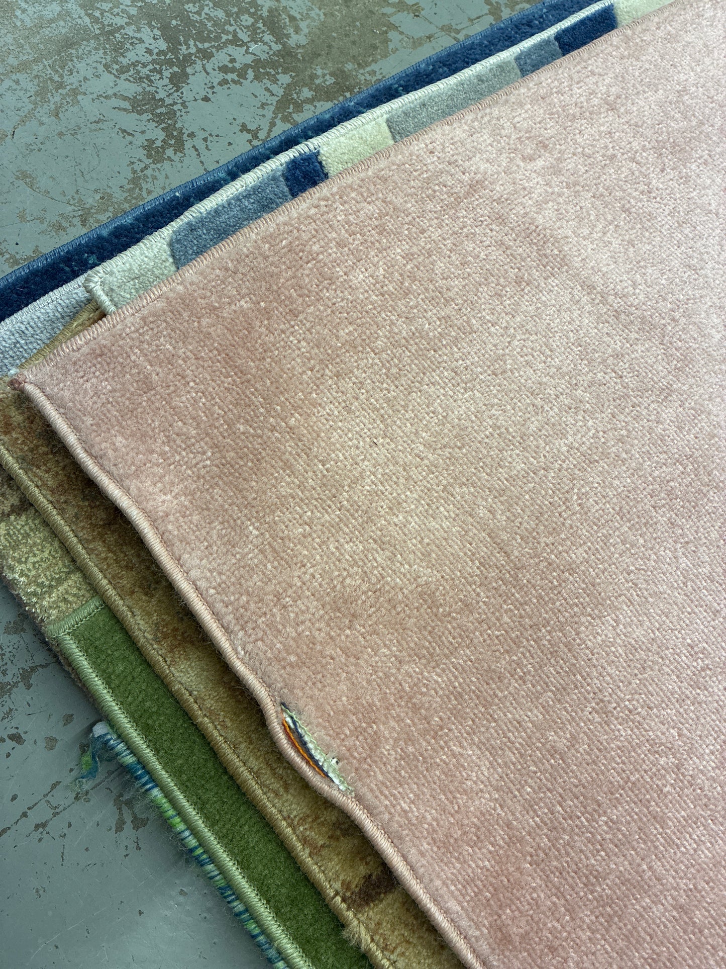 9 x 12 Rug - Nourison Essentials Pink - AS IS flaw (see picture)