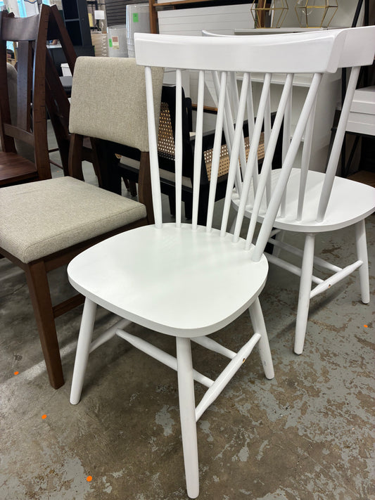 Parker 17in H Spindle Dining Chair | Retail Price: $140
