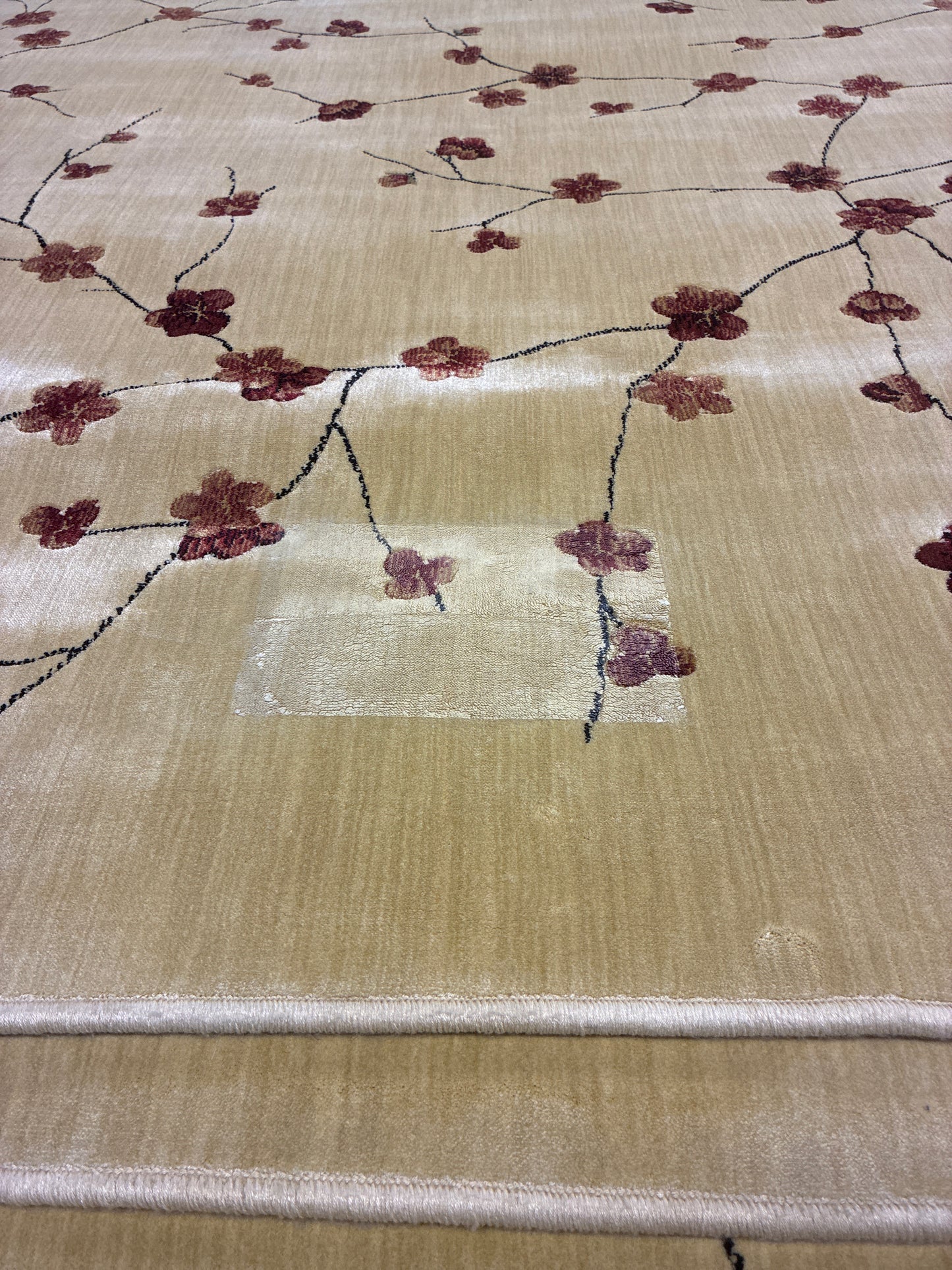 5 x 7 Area Rug Chambord Cherry Blossom AS IS residue on one spot | ID 14588