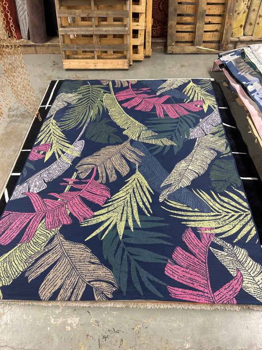 7 x 10 colorful leaf-theme indoor/outdoor rug ￼