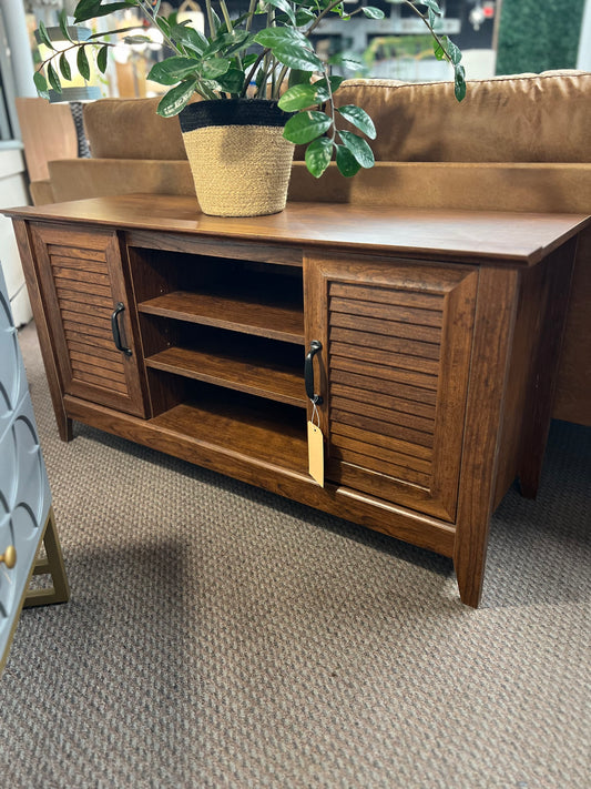 TV stand *donated
