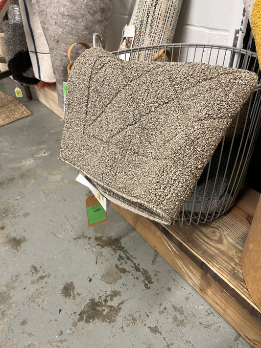 Clarkson Washable Tufted And Hooked Rug - Threshold™ 2'6" x 3'10" Retail: $35