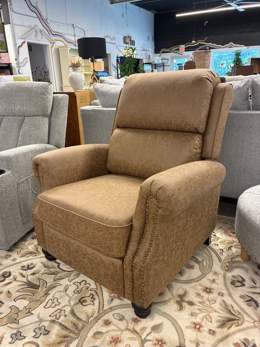 PU Leather Pushback Recliner Chair