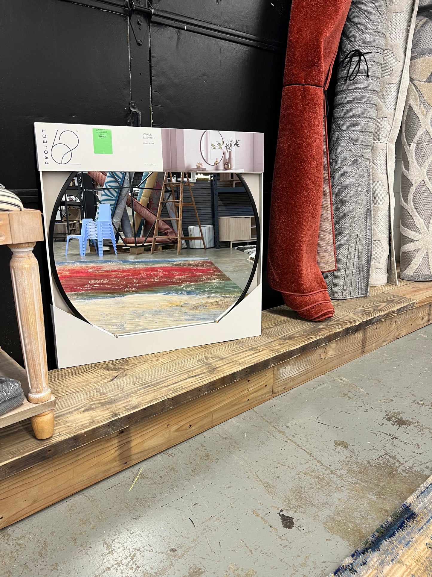 28" Round Decorative Wall Mirror Black - Threshold: Modern Steel Frame, Wall Mount Retail: $75