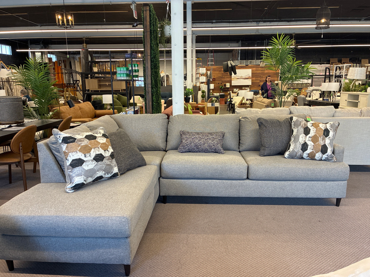 Elba Sectional in Shadow Gray