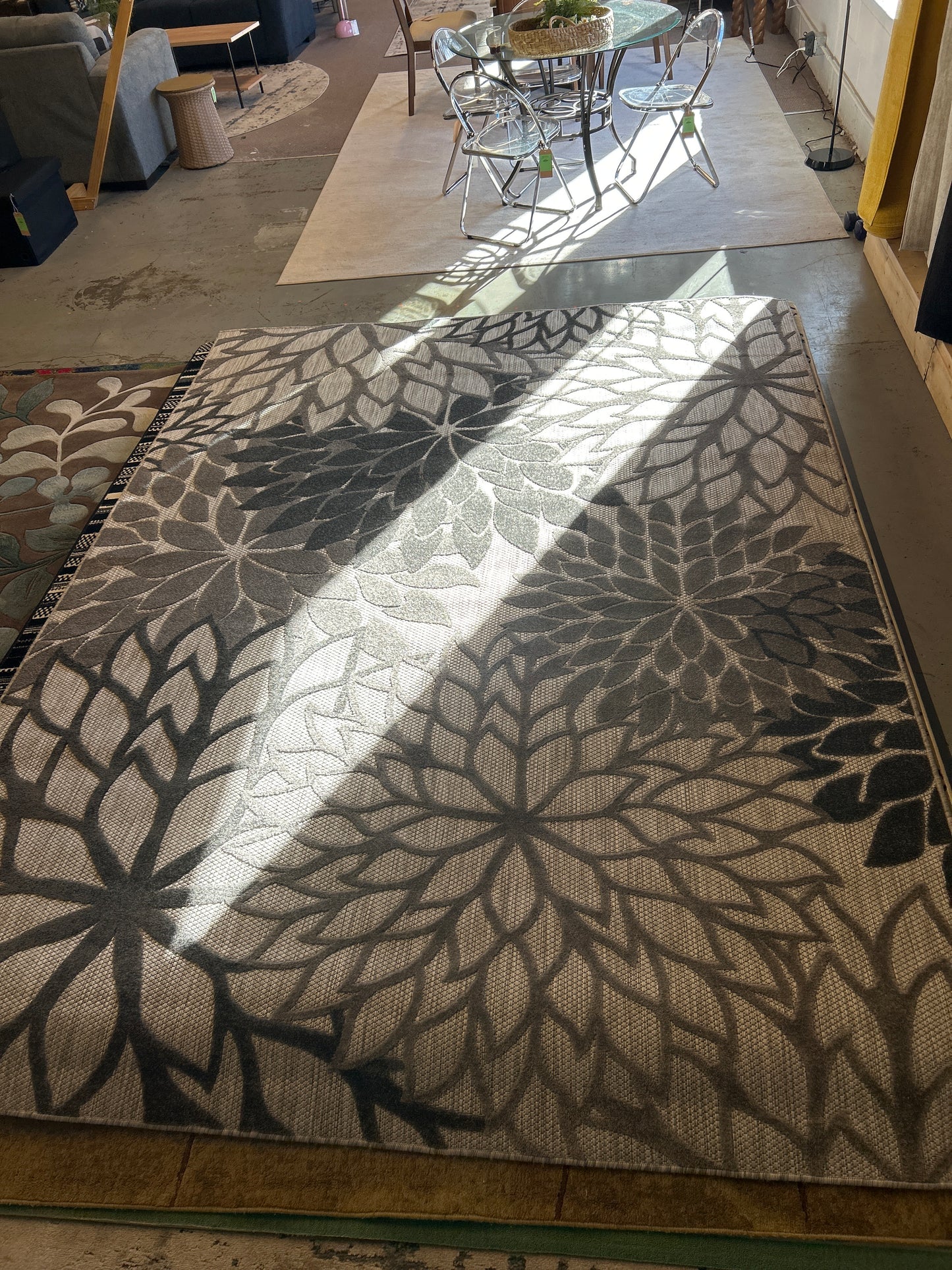 8 x 10 Area Rug Aloha Collection Silver Gray | ID 14159