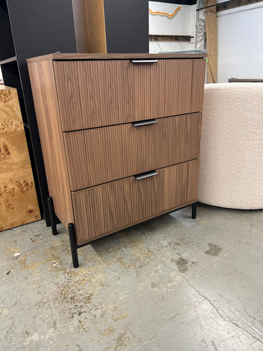 3 Drawer Chest with Reeded Drawer Fronts - Mocha | Retail Price: $274