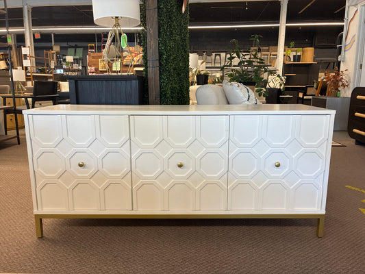 Gramdlynn 3 Door Accent Buffet / Console Table