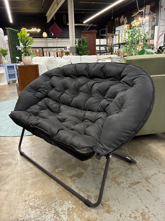 Double Dish Dorm Chair
