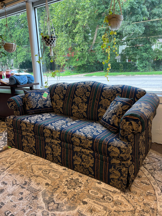 Sleeper loveseat (pull-out loveseat) *donated