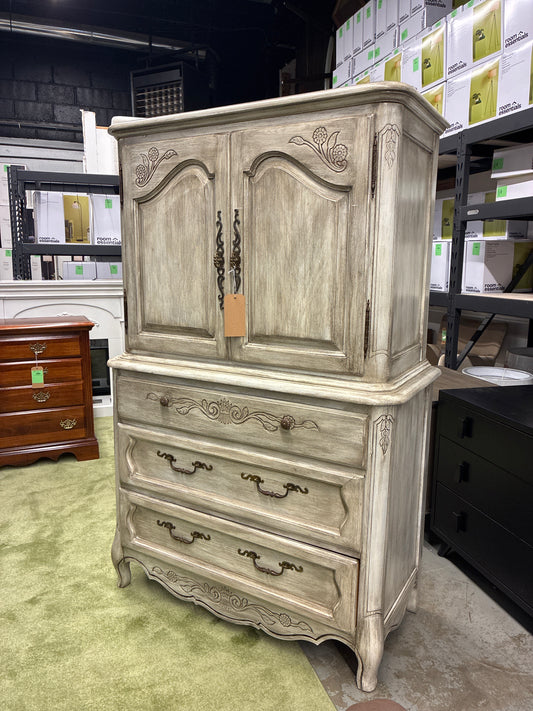 Sloane Vintage French Provincial Dresser *donated