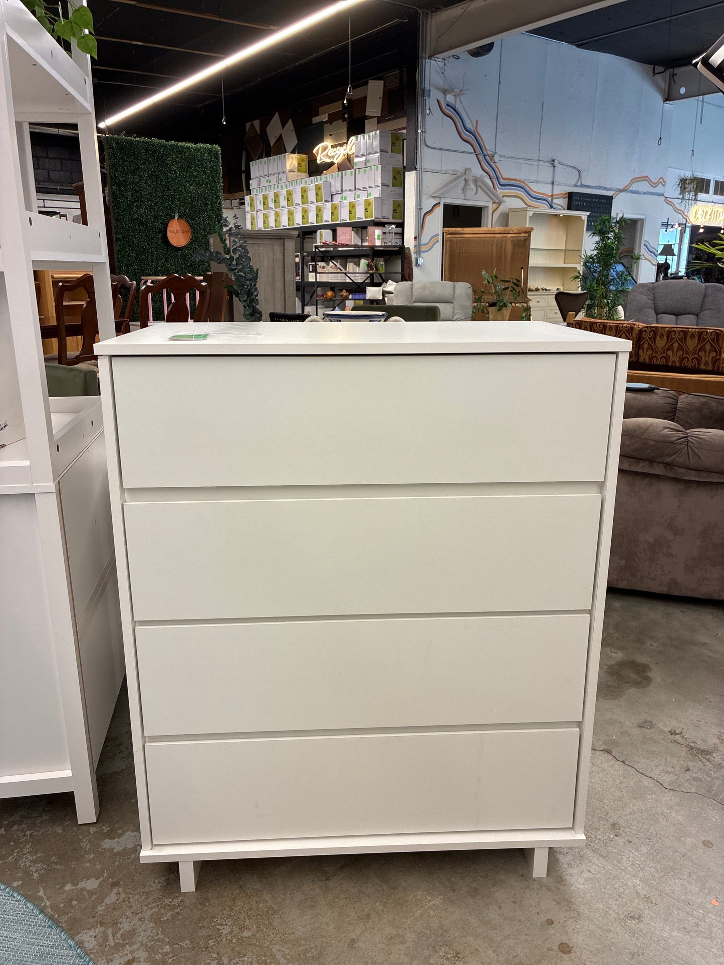 Modern 4 Drawer Dresser in White - Room Essentials — Retail: $155